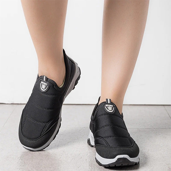PLUSHBOOT™ - UNIVERZÁLNÍ ZIMNÍ TENISKY