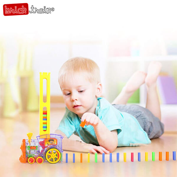 BRICKTRAIN® - VLÁČEK, KTERÝ SKLÁDÁ KOSTKY
